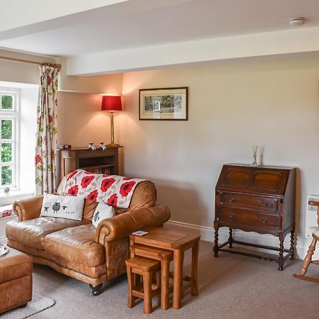 1 The Old Corn Mill Villa West Burton Екстериор снимка