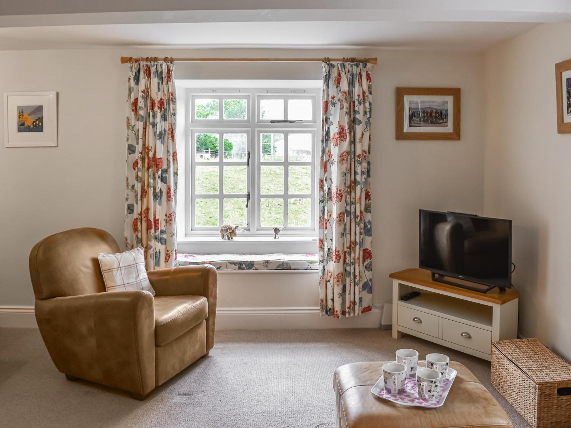 1 The Old Corn Mill Villa West Burton Екстериор снимка